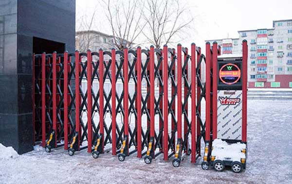 巴彥淖爾職業(yè)技術(shù)學(xué)校添上巴彥淖爾出安智能電動(dòng)伸縮門