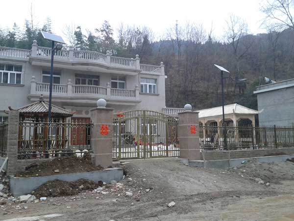 熱烈祝賀安康出安智能別墅大門進(jìn)駐安康天悅城