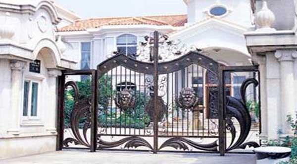 熱烈祝賀白山出安智能鐵藝大門進(jìn)駐白山清楓麗舍