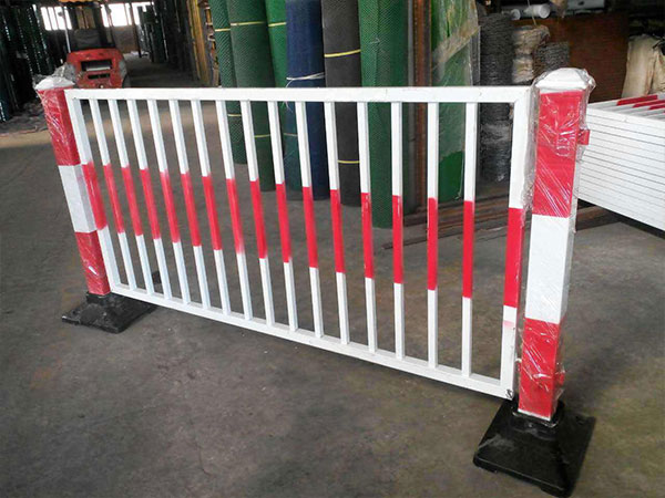 道路隔離護欄4