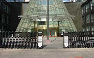 中華人民共和國發(fā)展與改革委伸縮門工程案例