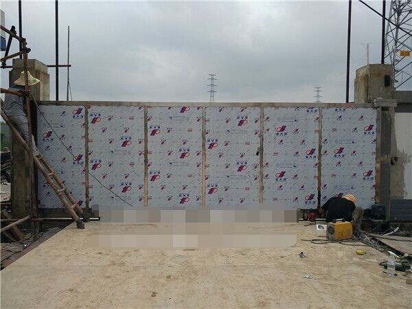 慶賀來賓出安智能電動(dòng)平移門進(jìn)駐來賓變電站