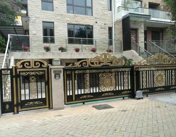 慶賀普洱出安智能別墅庭院大門(mén)進(jìn)駐普洱東日凱旋城