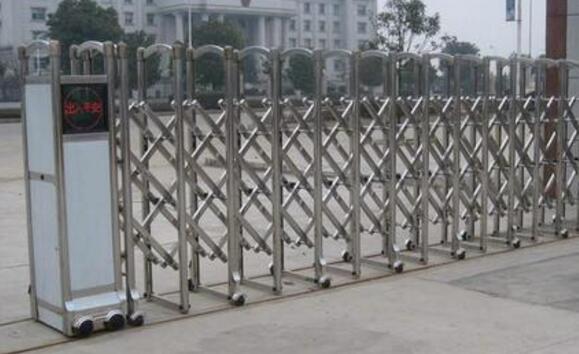 海東電動(dòng)伸縮門維修