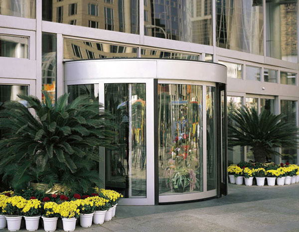 喜迎銅川出安智能旋轉(zhuǎn)門進駐龍記觀園