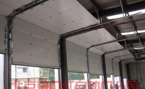 工業(yè)提升門 - 半垂直提升門