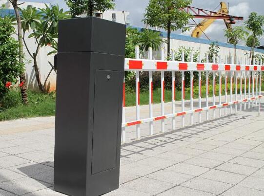 日喀則海亮世紀(jì)新城柵欄道閘案例 - 中出網(wǎng)-智能出入口與停車(chē)充電門(mén)戶(hù)