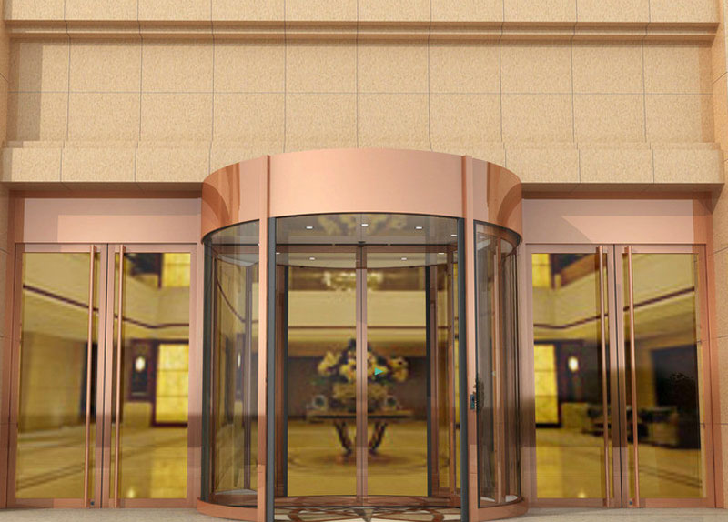 昌都出安智能旋轉(zhuǎn)門為中鷹黑森林大門口添上色彩