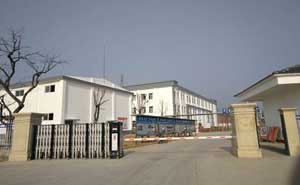 荊門美豐化學(xué)公司伸縮門案例