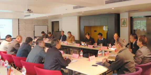 團體標準《公共建筑用平開門》《旋轉(zhuǎn)門》 《緊急疏散平滑門》送審稿通過專家審查