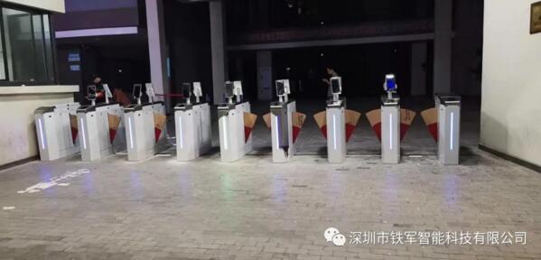 西南大學(xué)附屬梁平實驗中學(xué)啟用鐵軍智能的智慧校園門禁系統(tǒng)