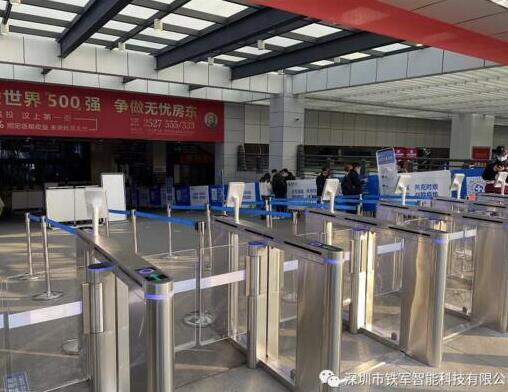 “鐵軍智能”助力疫情防控，打造新型通道：測溫、驗碼、識別身份一步完成