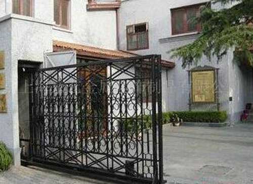 鐵藝電動(dòng)門