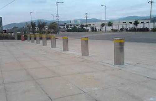 全自動(dòng)升降柱