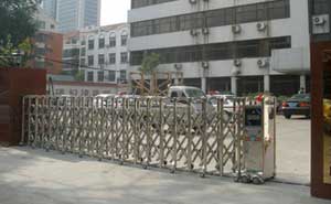 刑警支隊(duì)電動(dòng)伸縮門工程 - 中出網(wǎng)-智能出入口與停車充電門戶