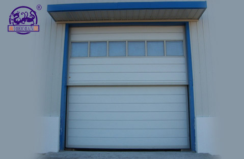 分段提升門(mén)