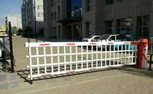 敖漢旗移動公司柵式道閘工程