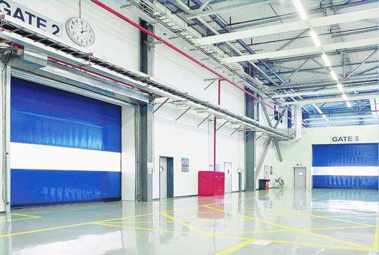 佛山李爾防撞內(nèi)用快速門案例 - 中出網(wǎng)-智能出入口與停車充電門戶