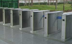 北京現(xiàn)代汽車大廈通道閘案例