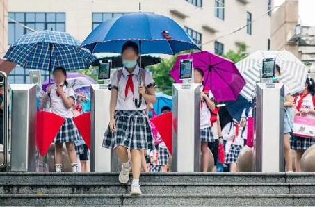 校園出入口如何智慧升級(jí)？熵基科技“鐵閘”強(qiáng)勢(shì)出擊