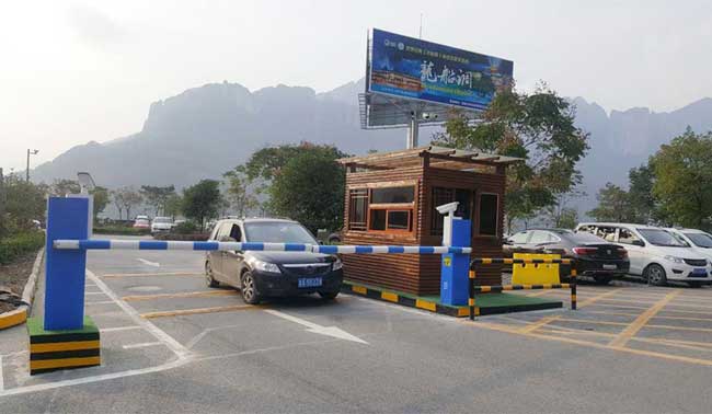 湖北恩施大峽谷車牌識別系統(tǒng)案例 - 中出網-智能出入口與停車充電門戶