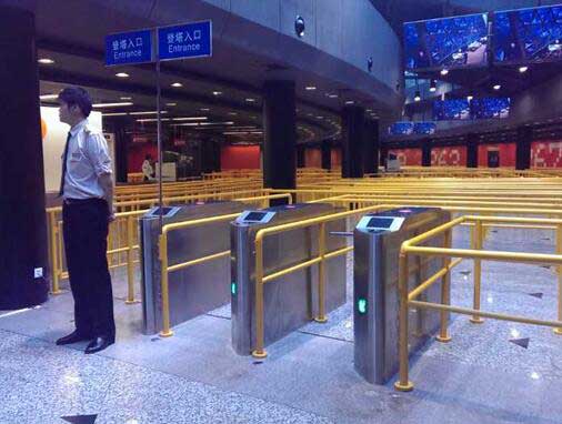 上海東方明珠電視塔三輥閘案例 - 中出網(wǎng)-智能出入口與停車充電門戶