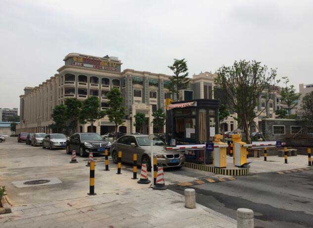 佛山西華里飲食文化城停車場系統(tǒng)案例 - 中出網(wǎng)-智能出入口與停車充電門戶