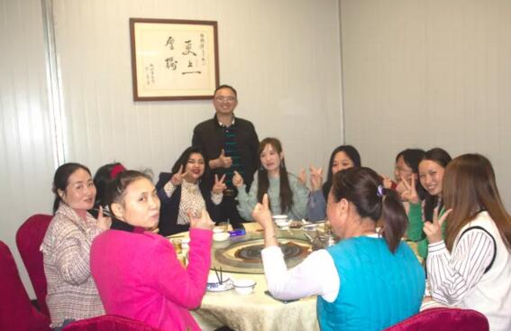 高壘半邊天歡度3.8國(guó)際婦女節(jié)