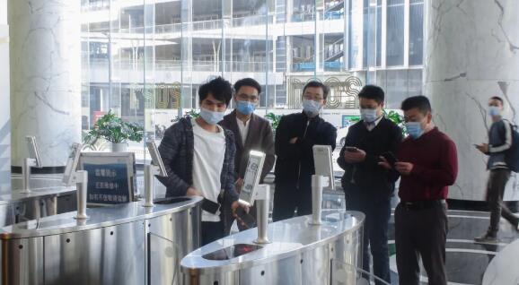 實(shí)現(xiàn)手機(jī)無(wú)卡虛擬