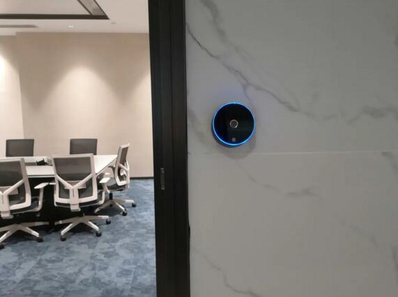 令令開(kāi)門落地深圳270°海景寫字樓：前海HOP國(guó)際