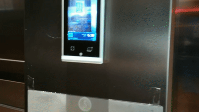 大廈消防門也全面升級了二維碼門禁