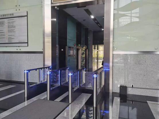 令令開門協(xié)助完成了智能門禁和梯控子系統(tǒng)的搭建