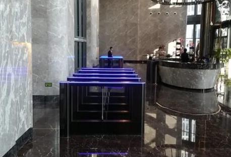 【喜報(bào)】令令開(kāi)門落地福州首座直升機(jī)停機(jī)坪寫(xiě)字樓：宇洋中央金座