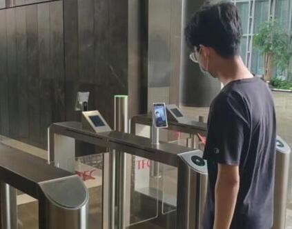 【喜報】令令開門落地《西虹市首富》電影取景地：特房波特曼財富中心