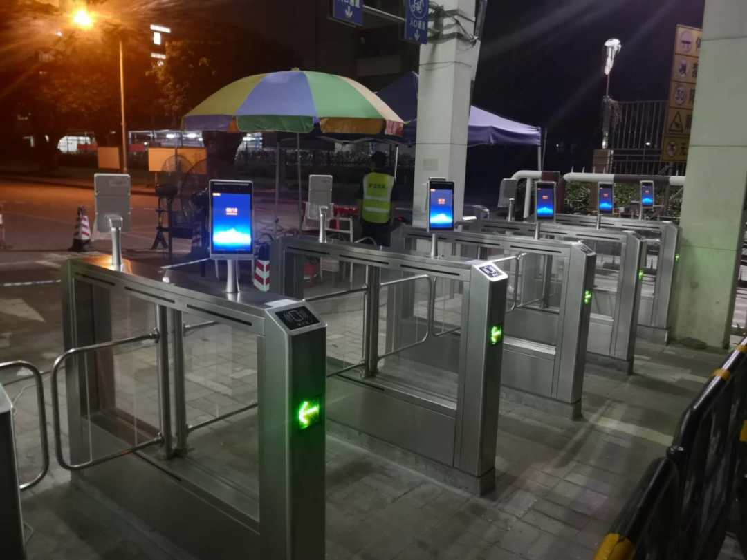 園區(qū)智能人臉識別終端和智能閘機(jī)設(shè)備
