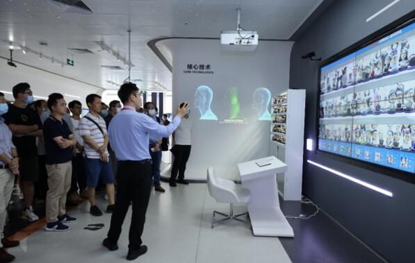 參觀AI視覺(jué)算法展示