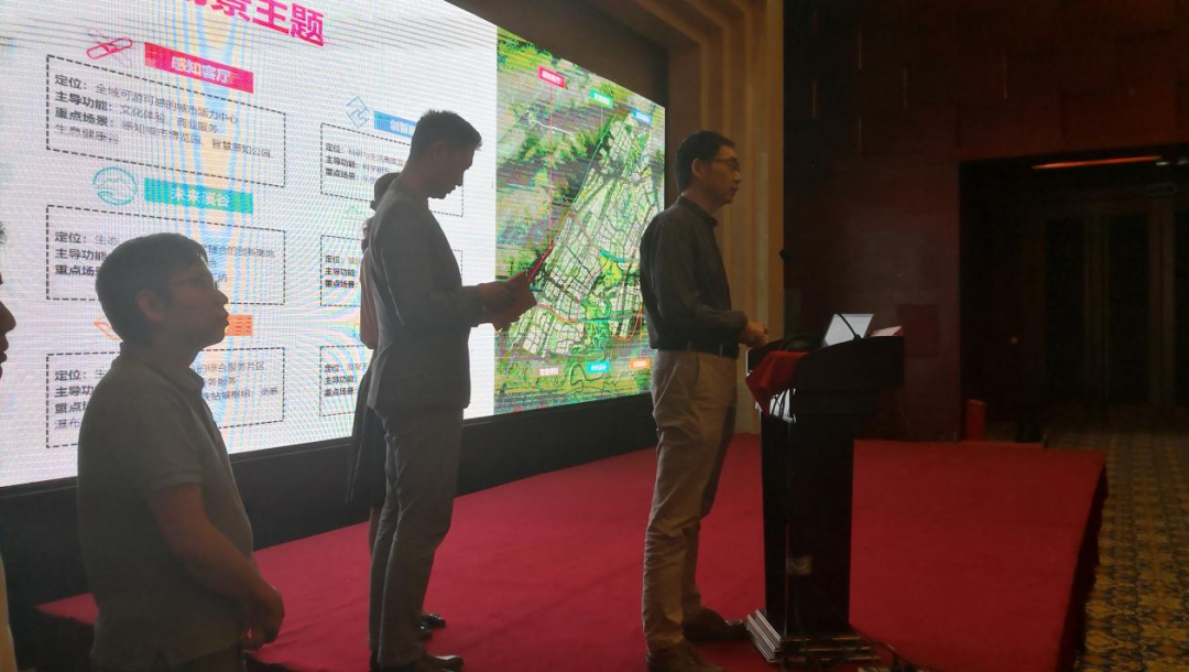 佳都科技韓星博士回答專(zhuān)家提問(wèn)