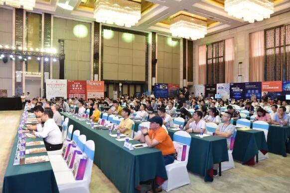 瑞為智慧零售解決方案精彩亮相第四屆中國時尚行業(yè)轉型高峰論壇