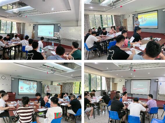 專業(yè)講師團