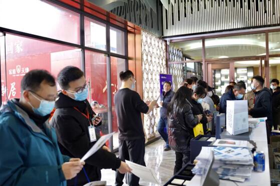 立林 x 宏維聯(lián)合打造智慧社區(qū)，交房現(xiàn)場人潮涌動，熱鬧非凡！