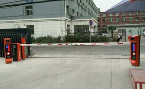 北京飛機(jī)動(dòng)力能源公司車(chē)牌識(shí)別道閘案例 - 中出網(wǎng)-智能出入口與停車(chē)充電門(mén)戶(hù)