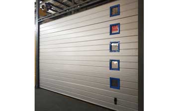 銀灰色標(biāo)準(zhǔn)提升工業(yè)滑升門