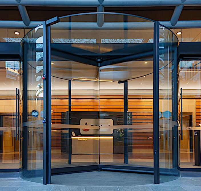 KTV-ATRIUM PLUS 超大型全玻璃旋轉(zhuǎn)門(mén)