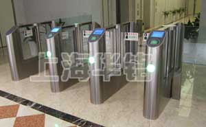 寧波商會大樓通道閘案例 - 中出網(wǎng)-智能出入口與停車充電門戶