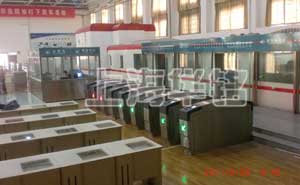 西安鐵路職業(yè)技術學院實訓室通道閘案例