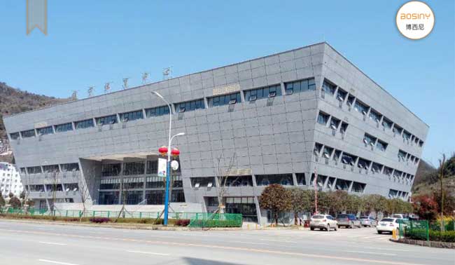 鎮(zhèn)寧體育中心車牌識(shí)別系統(tǒng)案例 - 中出網(wǎng)-智能出入口與停車充電門戶