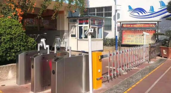 多個學(xué)校部署芊熠人臉識別終端