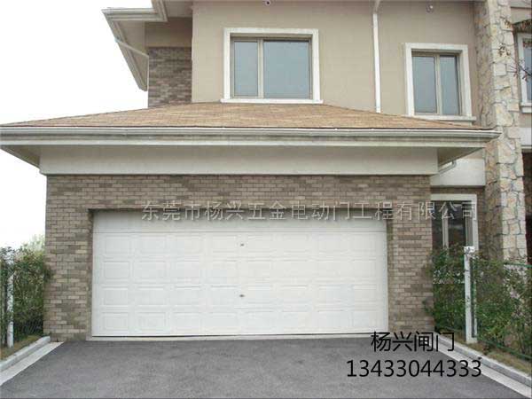 遙控翻板電動(dòng)車(chē)庫(kù)門(mén)