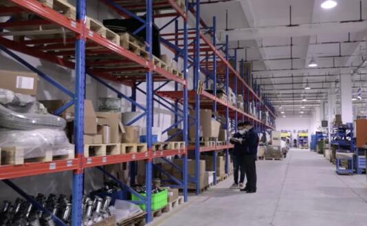 亞薩合萊自動門系統(tǒng)蘇州工廠復(fù)工復(fù)產(chǎn)穩(wěn)步供應(yīng)，榮登《人民日報海外版》