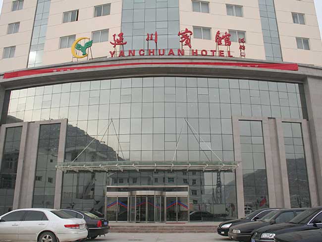 延川賓館旋轉門案例 - 中出網(wǎng)-智能出入口與停車充電門戶